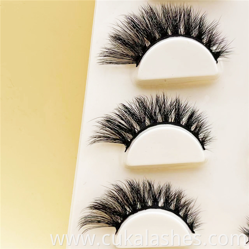 Cat Eye Wispy Lashes